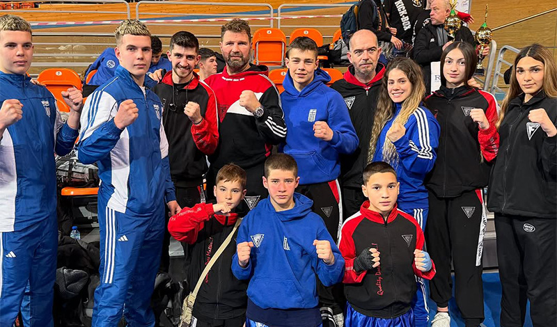 fighters athanasopoulos 300