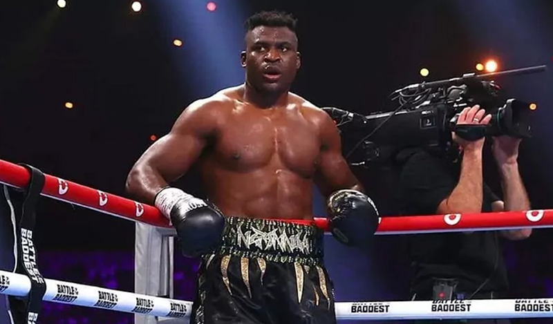 francis ngannou pagkosmioi titloi pygmaxia