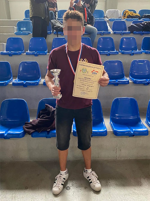 krisimi katastasi vasilis topalos