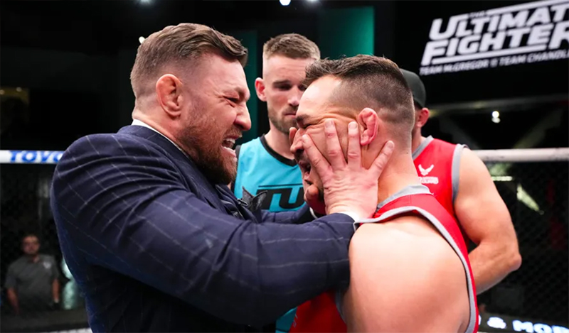 mcgregor chandler face off 3