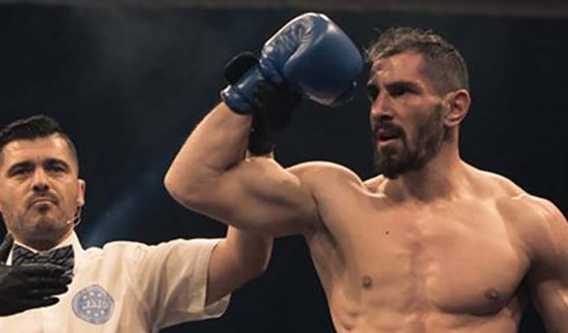 meletis kakoumpavas kickboxer 1