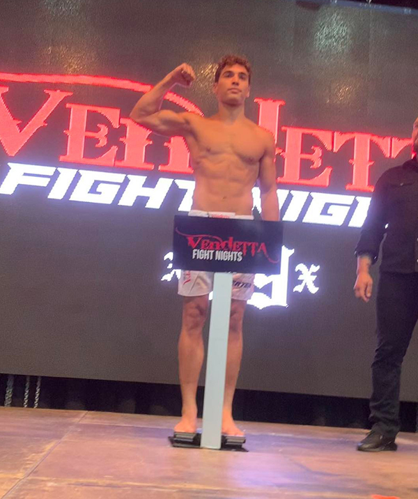 nikos tzotzos staredown 9