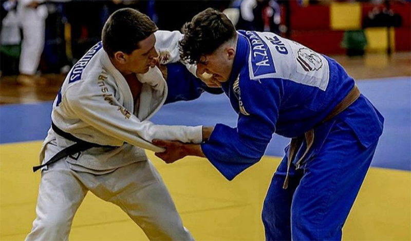 tzounto pagkosmio u 18 apostoli