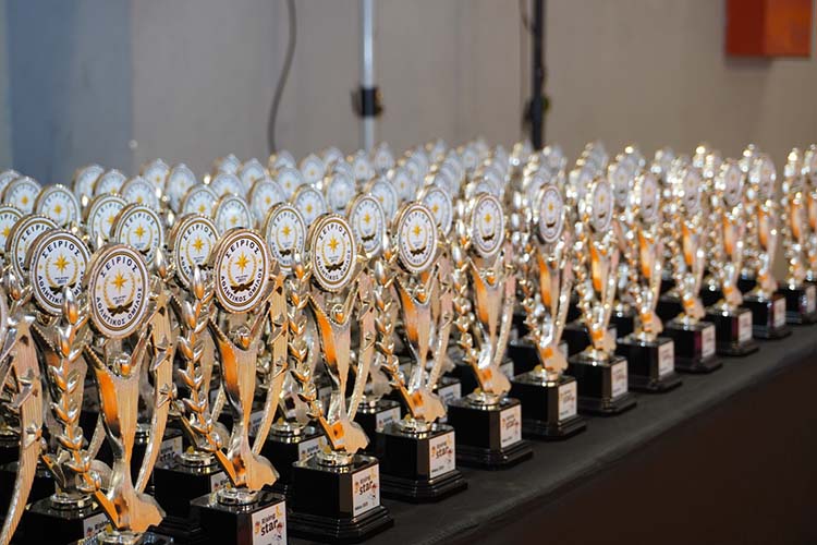 3 rd rising star foto 000