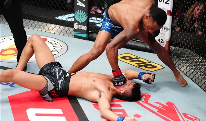 Elijah Smith Toshiomi Kazama