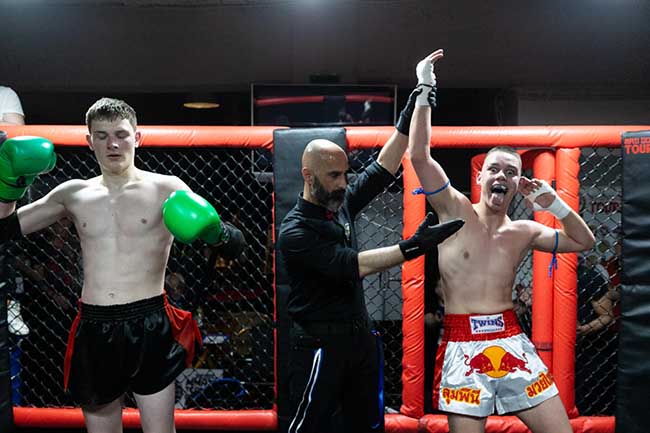 mad dog 33 cage conquest apotelesmata 5