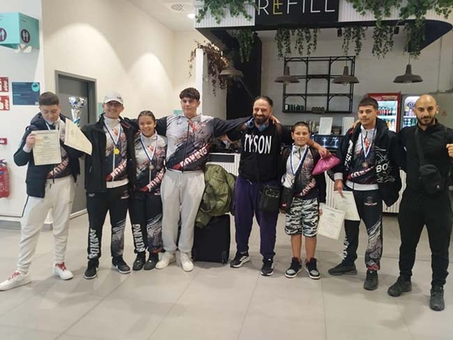 santorinis fighters panellhnio 1